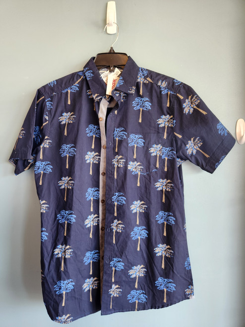 Vist Large View of Product Image Which is Used Unbranded Mens Short Sleeve Top M/15-15.5