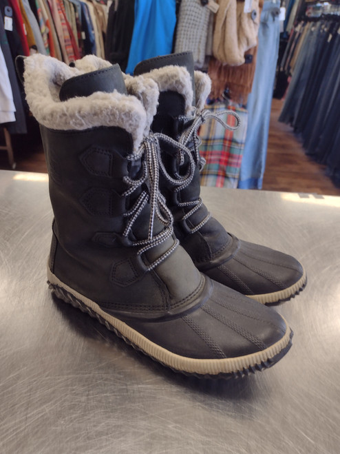 Vist Large View of Product Image Which is Used Sorel Outerwear Boots 9
