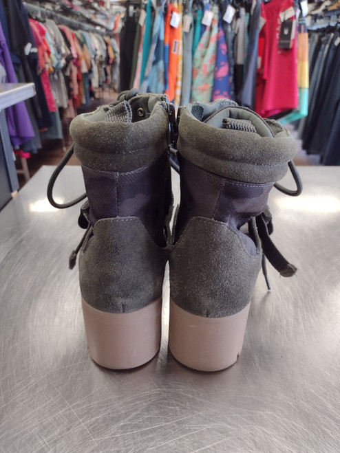 Vist Large View of Product Image Which is Used Steve Madden Ankle Boots 6 60112-S000391276