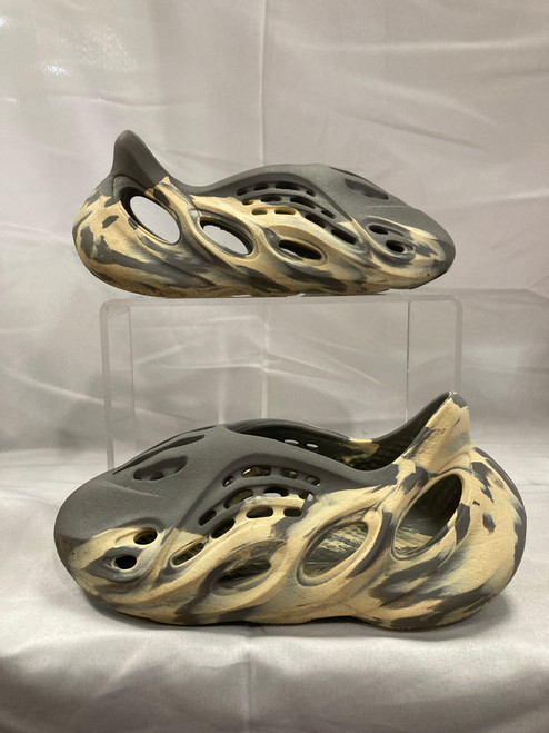Vist Large View of Product Image Which is Used Yeezy Foam Runner Shoes 8 60067-S000650838