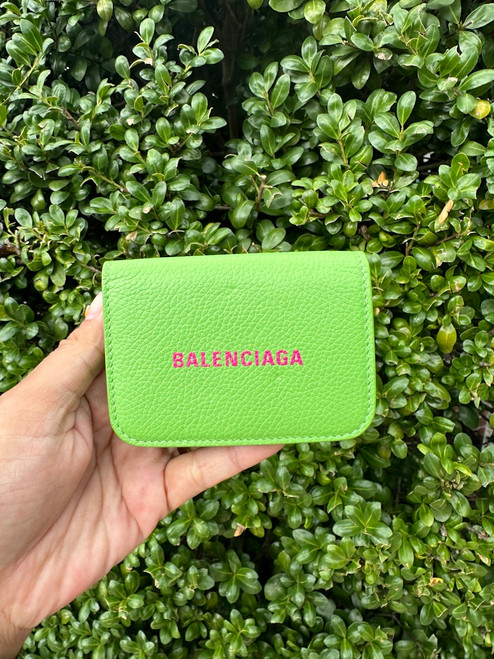 Vist Large View of Product Image Which is Used Balenciaga wallet