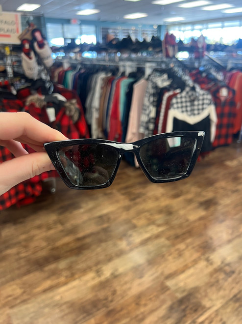 Vist Large View of Product Image Which is Used Spec Sunglasses