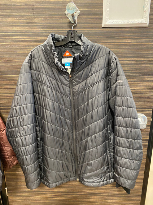 Vist Large View of Product Image Which is Used Columbia Short Light Jacket 3X-22