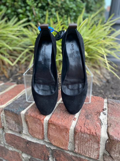 Used Louis Vuitton Suede Flats/SHOES  6