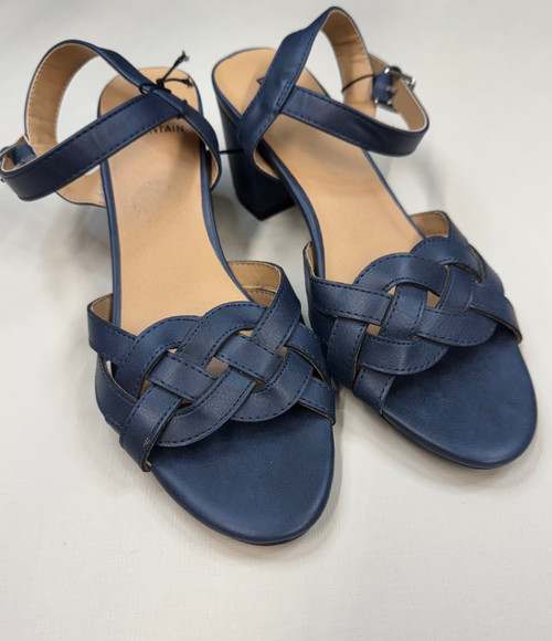 Vist Large View of Product Image Which is Used White Mountain Low Heels 9 60006-S001017937