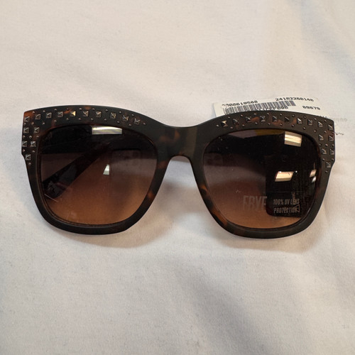 Vist Large View of Product Image Which is Used Unbranded Sunglasses