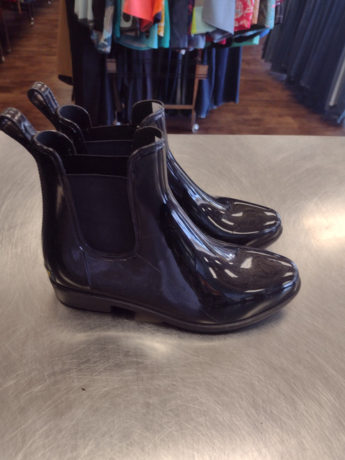 Vist Large View of Product Image Which is Used Lauren Ralph Lauren Ankle Boots 9