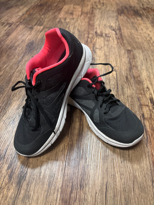 Vist Large View of Product Image Which is Used Unbranded Performance Shoes 9