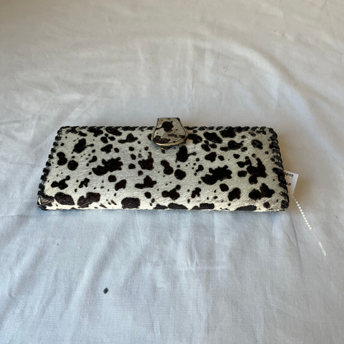 Vist Large View of Product Image Which is Used Unbranded Leather Wallet