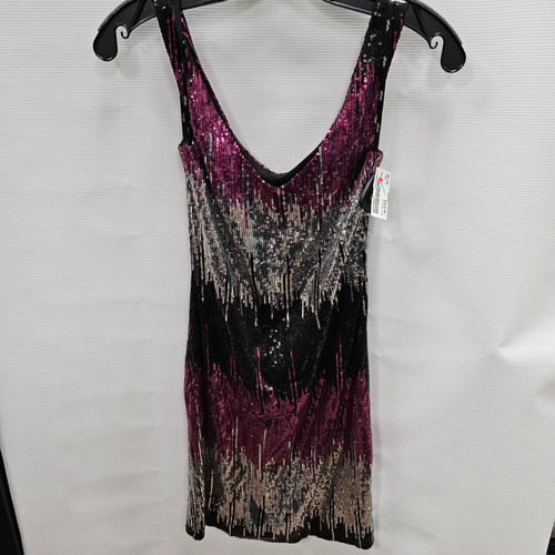 Vist Large View of Product Image Which is Used Unbranded Short Dress B S-4/6