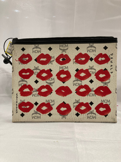 Vist Large View of Product Image Which is Used MCM Munchen Pouch 60067-S000688421