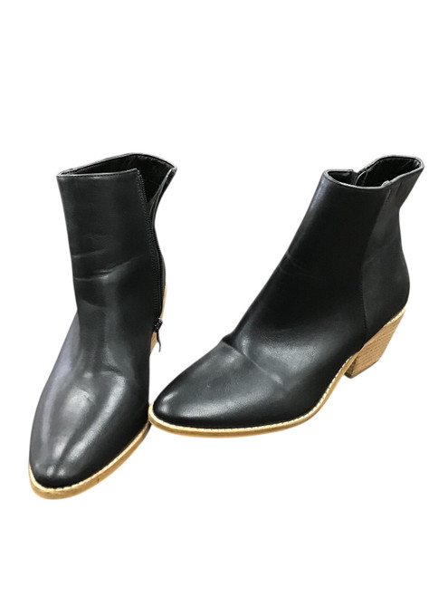 Vist Large View of Product Image Which is Used Unbranded Ankle Boots 8