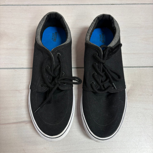 Vist Large View of Product Image Which is Used Mossimo Casual Shoes 9.5 60093-S000321166