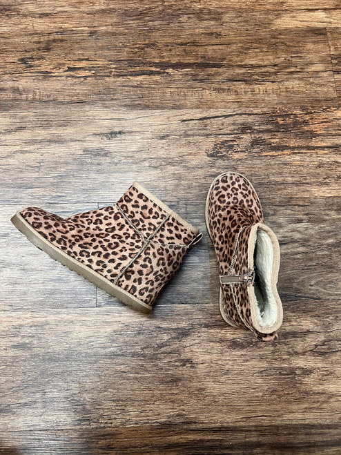 Vist Large View of Product Image Which is Used Unbranded Ankle Boots 8