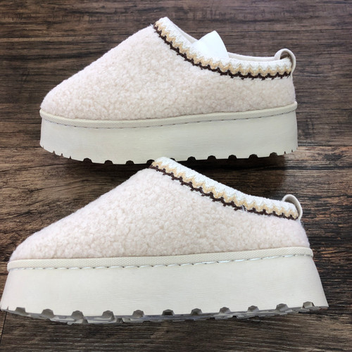 Used Unbranded Flats 7 60060-S000542715