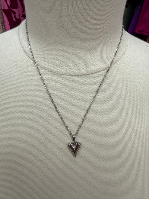 Vist Large View of Product Image Which is Used Unbranded Necklace