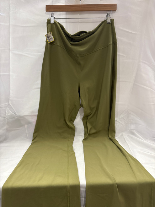 Used Lululemon Athletica Active Leggings 14-32 60067-S000692591 Vist Large View of Product Image Which is Used Lululemon Athletica Active Leggings 14-32