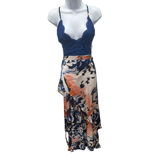 Vist Large View of Product Image Which is Used Luxxel Long Dress B S-4/6