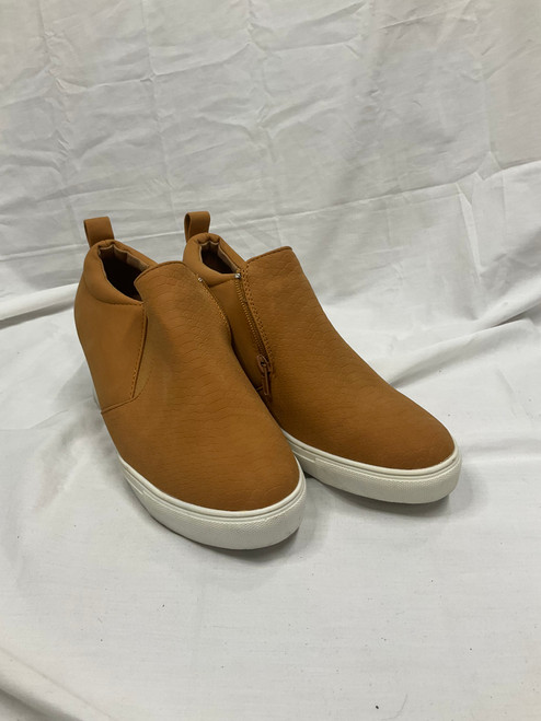 Vist Large View of Product Image Which is Used Unbranded Ankle Boots 8