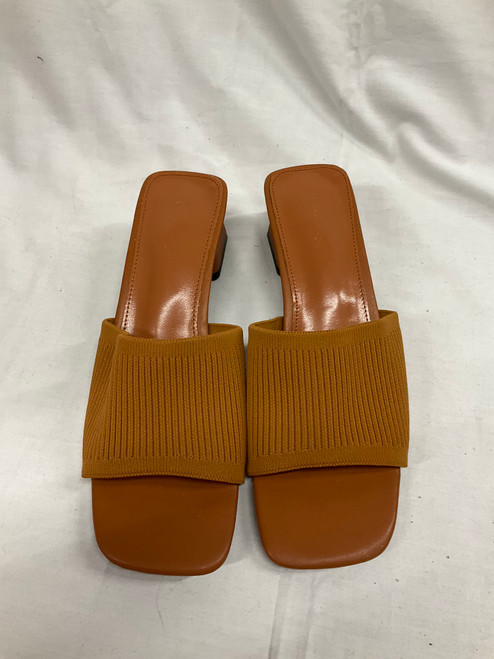 Vist Large View of Product Image Which is Used Unbranded Dress Sandals 9.5