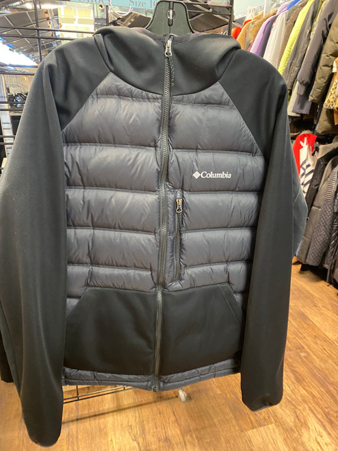 Vist Large View of Product Image Which is Used Columbia Short Light Jacket XL-16