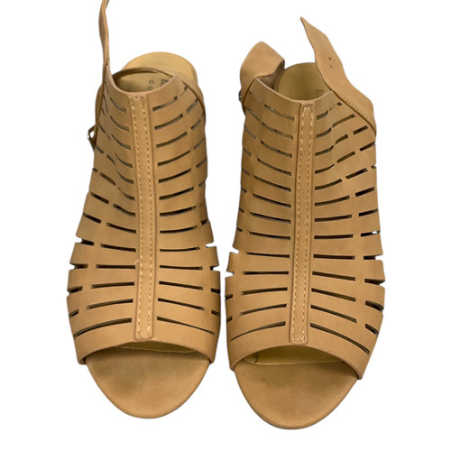 Vist Large View of Product Image Which is Used Unbranded Ankle Boots 10