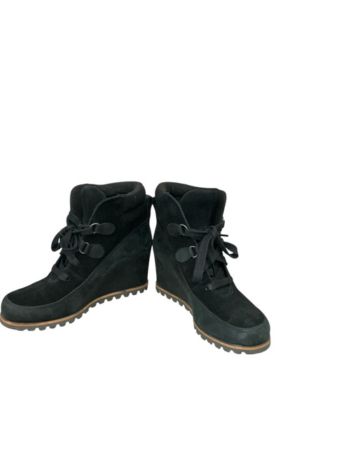 Vist Large View of Product Image Which is Used Ugg Australia Ankle Boots 7.5