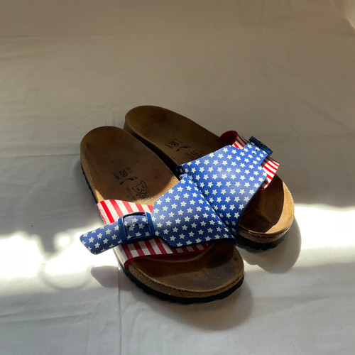 Vist Large View of Product Image Which is Used Birkenstock Flats 8