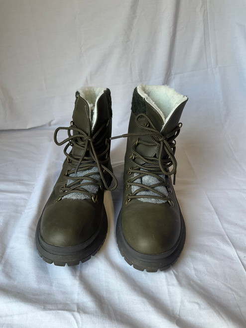 Vist Large View of Product Image Which is Used Maurices Ankle Boots 8