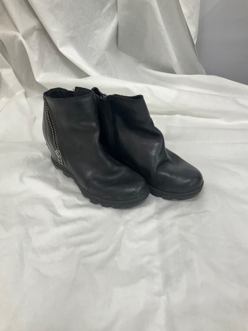 Vist Large View of Product Image Which is Used Sorel Ankle Boots 6.5