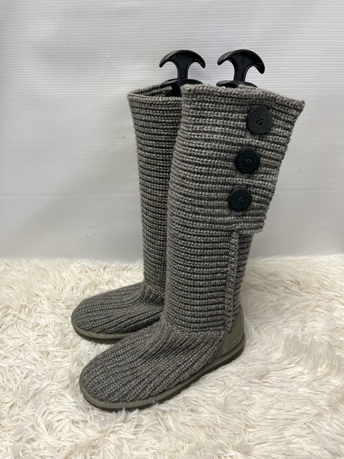 Used Ugg Tall Boots 6 60132-S000060888 Vist Large View of Product Image Which is Used Ugg Tall Boots 6