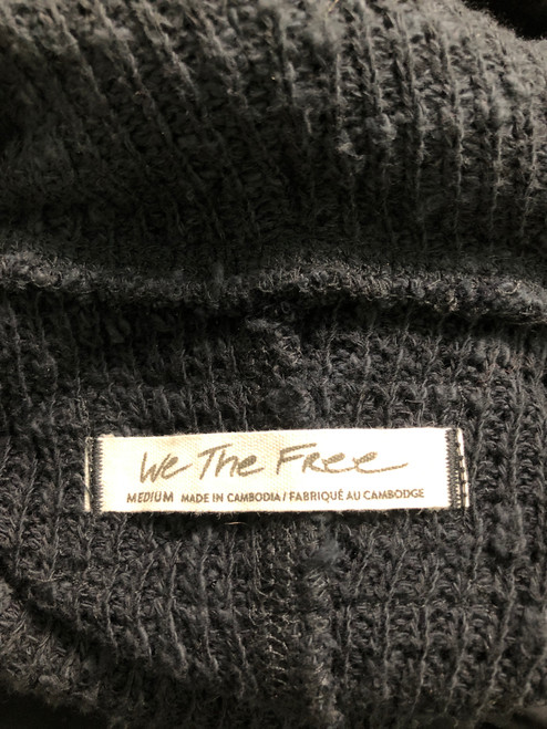 Used Free People Heavyweight Sweater P M-8/10 60060-S000520723 Vist Large View of Product Image Which is Used Free People Heavyweight Sweater P M-8/10
