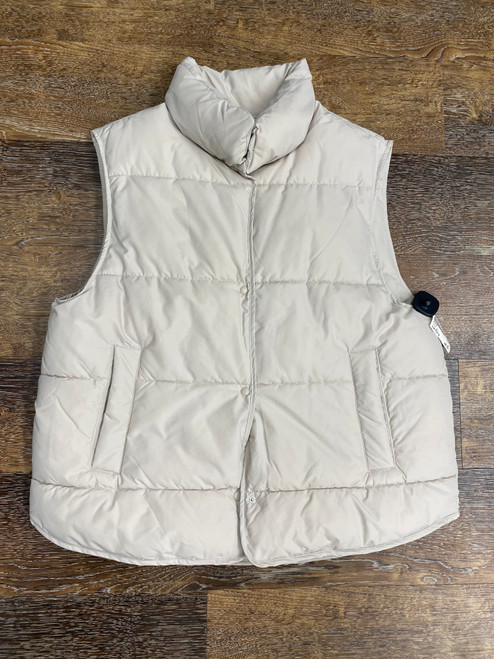 Vist Large View of Product Image Which is Used H & M Heavyweight Vest M-8/10