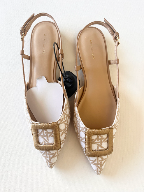 Used Ann Taylor Sandals 7 60039-S000679864