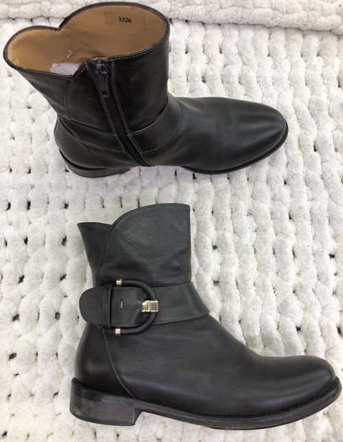 Used Unbranded Ankle Boots 6.5 60124-S000142729 Vist Large View of Product Image Which is Used Unbranded Ankle Boots 6.5