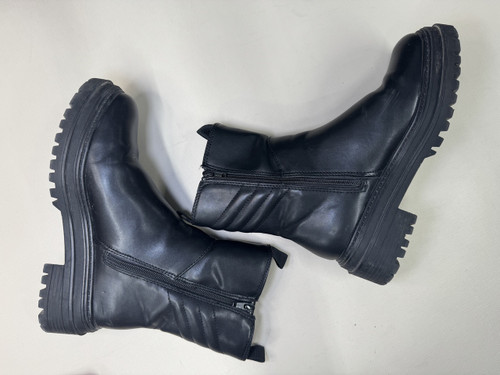 Used A New Day Ankle Boots 7 60006-S001046309 Vist Large View of Product Image Which is Used A New Day Ankle Boots 7