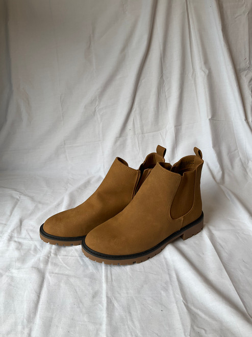 Used Maurices Ankle Boots 8.5 60045-S000709449 Vist Large View of Product Image Which is Used Maurices Ankle Boots 8.5