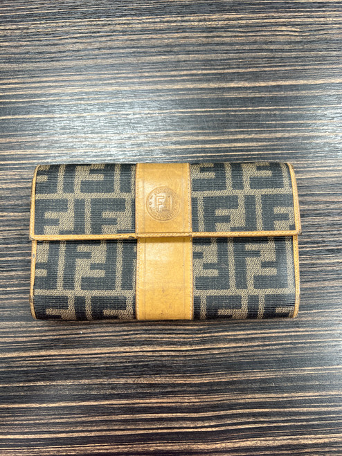 Vist Large View of Product Image Which is Used Fendi Leather Wallet