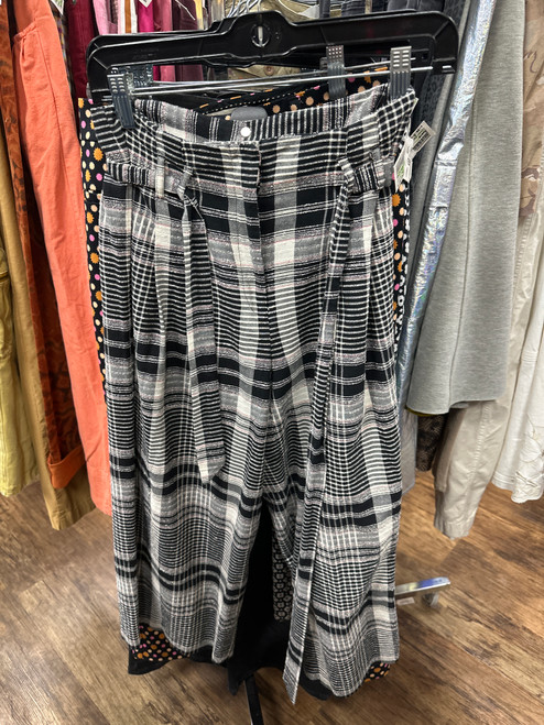 Vist Large View of Product Image Which is Used Anthropologie Casual Pant 0-25