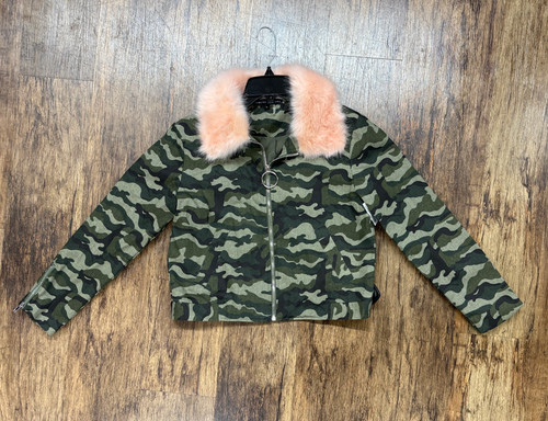 Vist Large View of Product Image Which is Used English Factory Short Light Jacket S-4/6