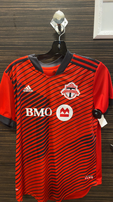 Vist Large View of Product Image Which is Used Adidas Active Short Sleeve L-12/14