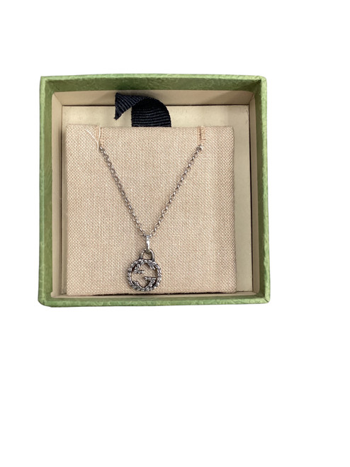Vist Large View of Product Image Which is Used Gucci Necklace