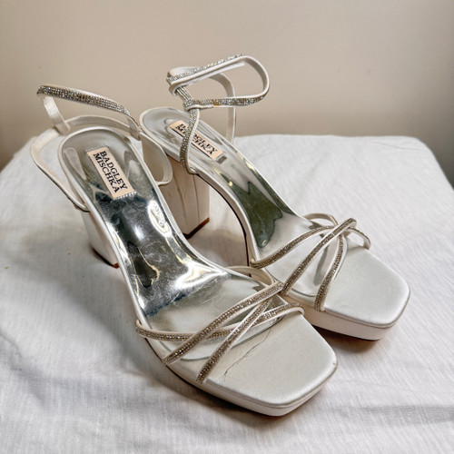 Vist Large View of Product Image Which is Used Badgley Mischka High Heels 10