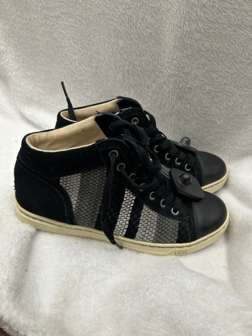 Vist Large View of Product Image Which is Used Unbranded Casual Shoes 6.5