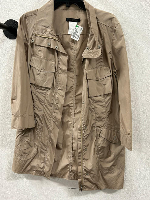 Vist Large View of Product Image Which is Used Weekend Max Mara Active Jacket S-4/6