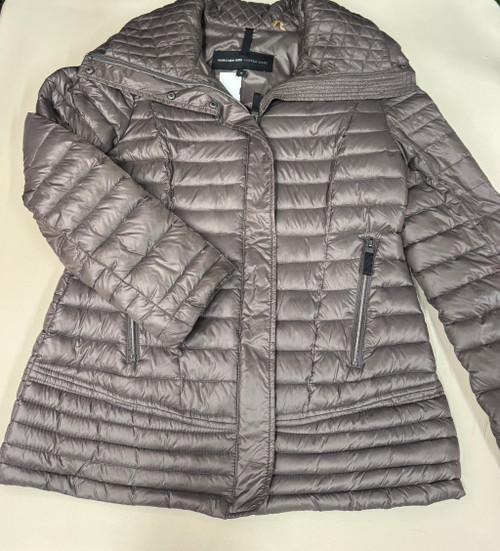 Used Marc New York Short Light Jacket M-8/10 60006-S001057805 Vist Large View of Product Image Which is Used Marc New York Short Light Jacket M-8/10