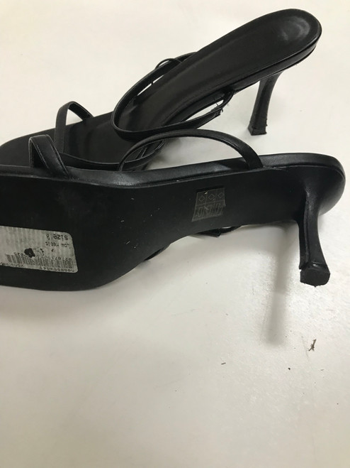 Vist Large View of Product Image Which is Used Unbranded Low Heels 8