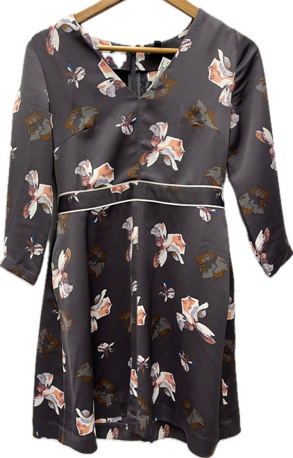 Vist Large View of Product Image Which is Used Banana Republic Short Dress B XS-0/2 60030-S000829622