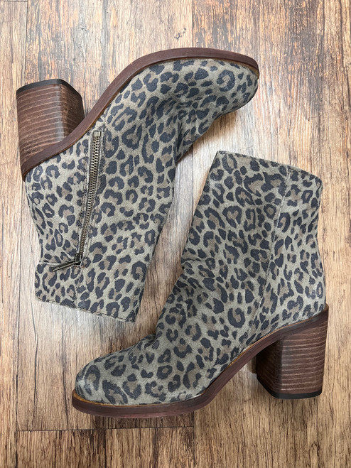 Vist Large View of Product Image Which is Used Rebela Ankle Boots 7