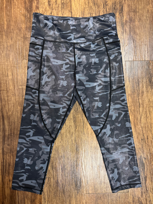 Vist Large View of Product Image Which is Used Zyia Active Leggings M 8-10/28-30